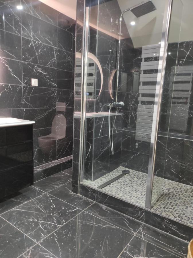 Maison Elegante Et Spacieuse Écouen Esterno foto